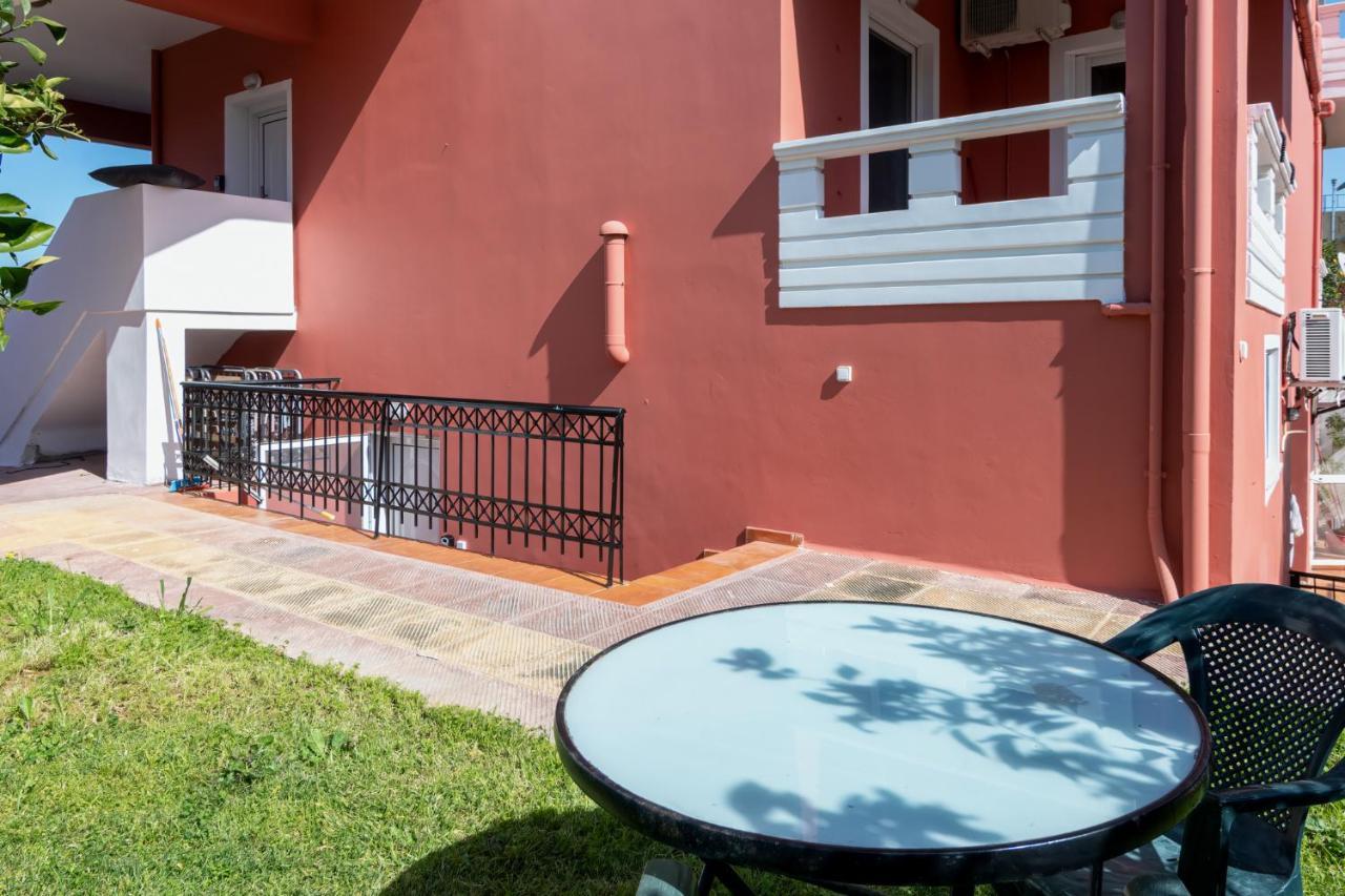 Bona'S Guest House Agia  Exterior foto