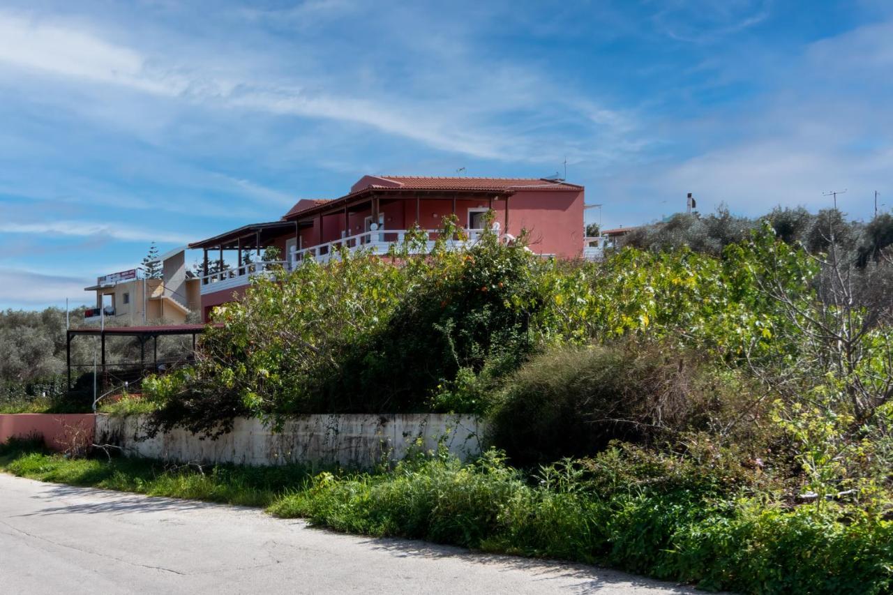 Bona'S Guest House Agia  Exterior foto